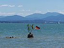 Deutschlandflagge im Chiemsee