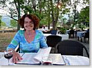 Marie-Luise im Restaurant Pefki in Chrissi Amoudia