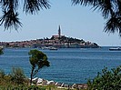 Vom Campingplatz Porton Biondi hat man diesen Blick auf Rovinj.